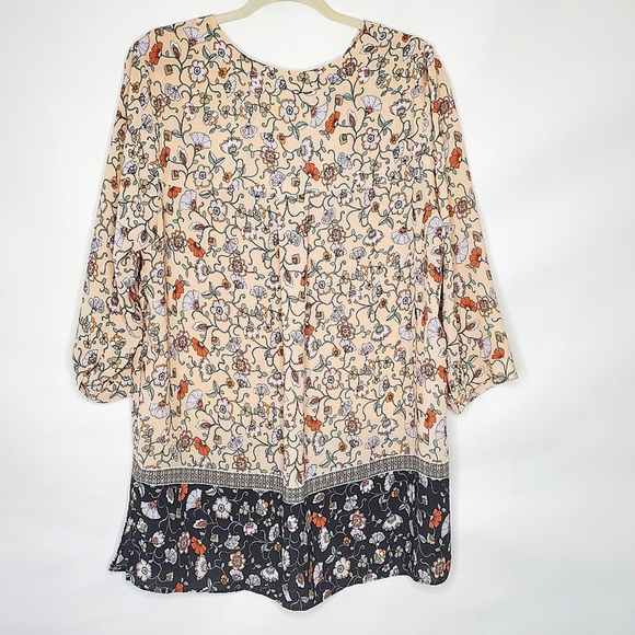 Rose + Olive Contrast Floral Print Tunic Size 1X Lightweight Spring Top Office - Picture 4 of 9